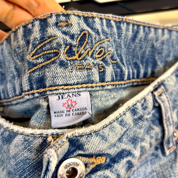 SILVER JEANS Blue Jean Shorts Classic Summer Style - Picture 4 of 5